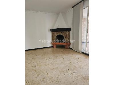Casa de 5 alcobas en venta en La Calera, Medellín, 420 m² · foto 4 de 17
