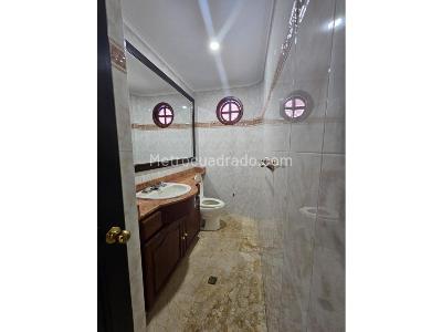 Casa de 5 alcobas en venta en La Calera, Medellín, 420 m² · foto 5 de 17