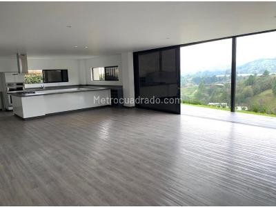 Casa de 4 alcobas en venta en Alto De Las Palmas, Envigado, 370 m² · foto 4 de 15
