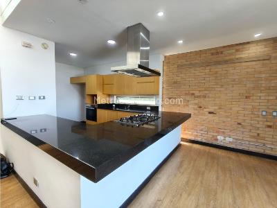 Casa de 4 alcobas en venta en Loma El Atravesado, Envigado, 330 m² · foto 10 de 20