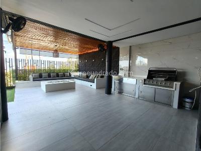 Casa de 4 alcobas en venta en Loma El Atravesado, Envigado, 330 m² · foto 11 de 20