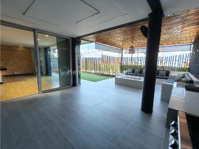 Casa de 4 alcobas en venta en Loma El Atravesado, Envigado, 330 m² · foto 12 de 20