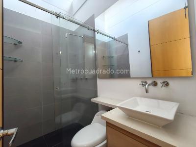 Casa de 4 alcobas en venta en Loma El Atravesado, Envigado, 330 m² · foto 20 de 20