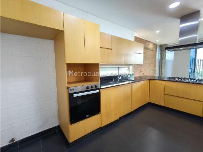 Casa de 4 alcobas en venta en Loma El Atravesado, Envigado, 330 m² · foto 5 de 20