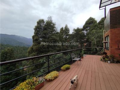Casa de 5 alcobas en venta en Loma El Escobero, Envigado, 477 m² · foto 11 de 20