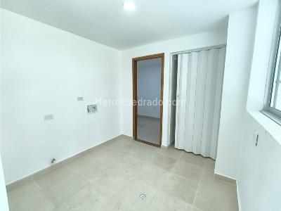 Casa de 3 alcobas en venta en Loma El Escobero, Envigado, 350 m² · foto 13 de 20