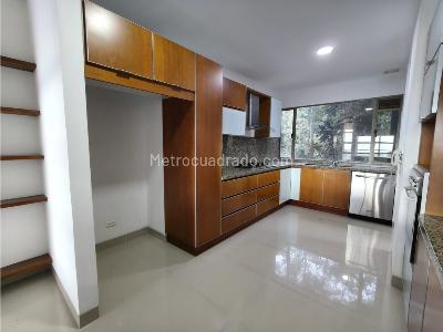 Apartamento de 3 alcobas en venta en Las Palmas, Medellín, 310 m² · foto 7 de 20