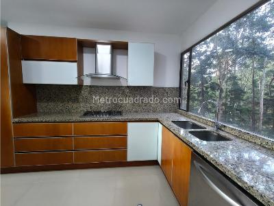 Apartamento de 3 alcobas en venta en Las Palmas, Medellín, 310 m² · foto 11 de 20