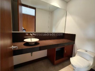 Apartamento de 3 alcobas en venta en Las Palmas, Medellín, 310 m² · foto 16 de 20