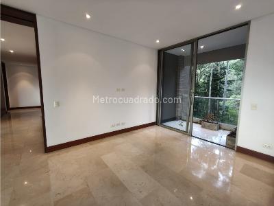 Apartamento de 3 alcobas en venta en Las Palmas, Medellín, 310 m² · foto 18 de 20