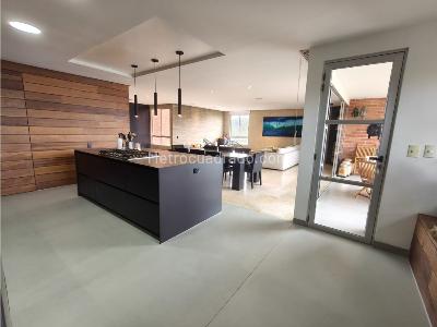 Apartamento de 3 alcobas en venta en La Calera, Medellín, 245 m² · foto 12 de 20