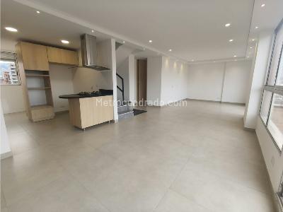 Apartamento de 3 alcobas en venta en Conquistadores, Medellín, 145 m² · foto 3 de 20