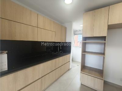 Apartamento de 3 alcobas en venta en Conquistadores, Medellín, 145 m² · foto 6 de 20