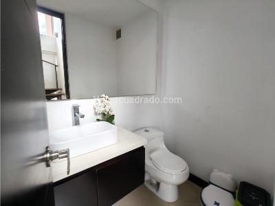 Apartamento en venta en Lalinde, Medellín · foto 3 de 20