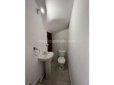 Casa de 3 alcobas en venta en Claraval, Envigado, 204 m² · foto 11 de 20