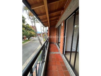 Casa de 3 alcobas en venta en Claraval, Envigado, 204 m² · foto 19 de 20
