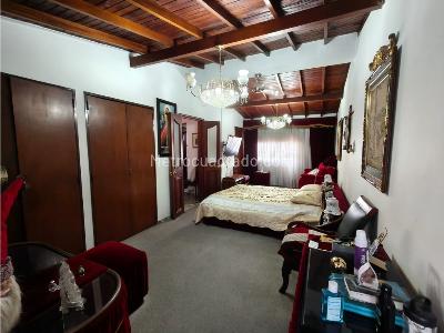 Casa de 4 alcobas en venta en El Velodromo, Medellín, 380 m² · foto 19 de 20