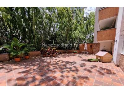 Apartamento de 3 alcobas en venta en Castropol, Medellín, 130 m² · foto 9 de 16
