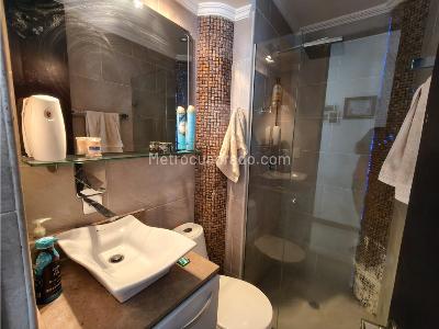 Apartamento en venta en Loma Del Indio, Medellín · foto 10 de 20