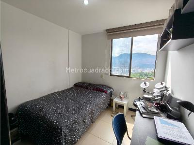 Apartamento en venta en Loma Del Indio, Medellín · foto 13 de 20