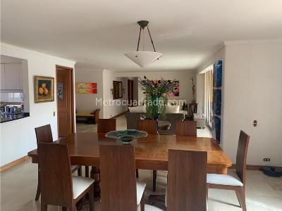 Apartamento en venta en Laureles, Medellín · foto 5 de 17