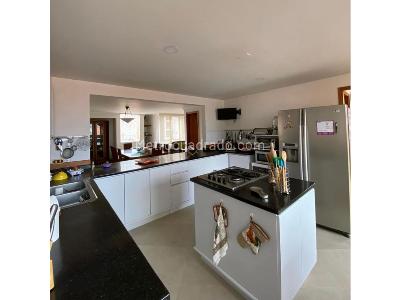 Apartamento en venta en Laureles, Medellín · foto 9 de 17