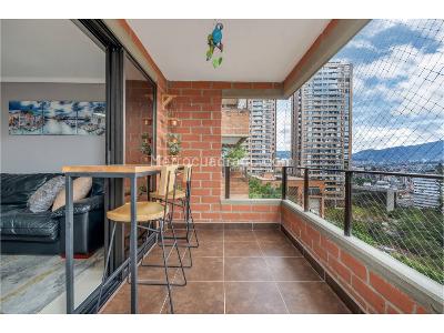 Apartamento en venta en Castropol, Medellín · foto 3 de 20