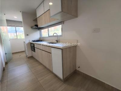 Apartamento de 3 alcobas en venta en Las Lomitas, Sabaneta, 114 m² · foto 8 de 20