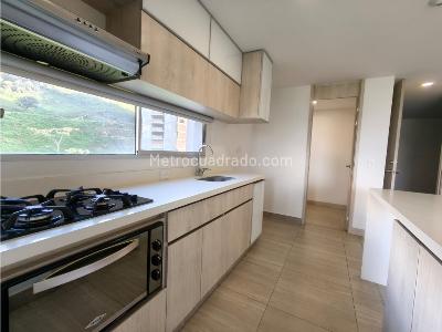 Apartamento de 3 alcobas en venta en Las Lomitas, Sabaneta, 114 m² · foto 9 de 20