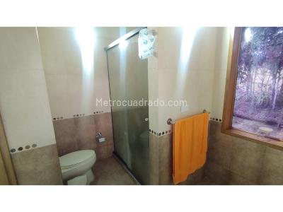 Casa de 3 alcobas en venta en Alto Del Escobero, Envigado, 460 m² · foto 15 de 20