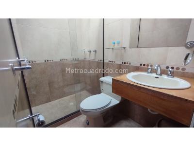 Casa de 3 alcobas en venta en Alto Del Escobero, Envigado, 460 m² · foto 18 de 20