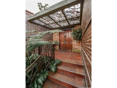 Casa de 4 alcobas en venta en Alto Del Escobero, Envigado, 407 m² · foto 2 de 20