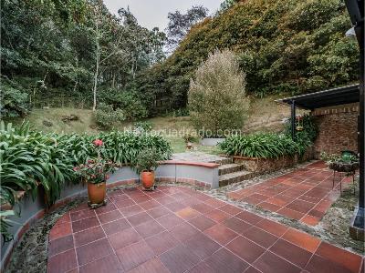 Casa de 4 alcobas en venta en Alto Del Escobero, Envigado, 407 m² · foto 8 de 20