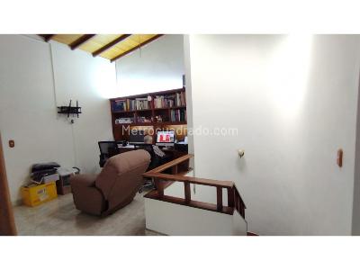 Casa de 4 alcobas en venta en Belen Malibu, Medellín, 250 m² · foto 9 de 19