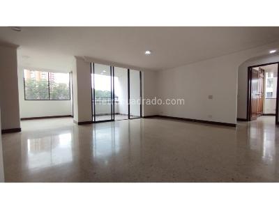 Apartamento de 3 alcobas en venta en Loma De Los Gonzalez, Medellín, 127 m² · foto 2 de 19
