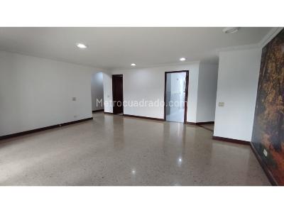 Apartamento de 3 alcobas en venta en Loma De Los Gonzalez, Medellín, 127 m² · foto 7 de 19