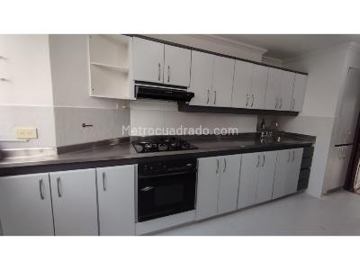 Apartamento de 3 alcobas en venta en Loma De Los Gonzalez, Medellín, 127 m² · foto 8 de 19