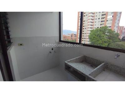 Apartamento de 3 alcobas en venta en Loma De Los Gonzalez, Medellín, 127 m² · foto 10 de 19
