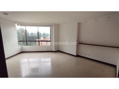 Apartamento de 3 alcobas en venta en Loma De Los Gonzalez, Medellín, 127 m² · foto 15 de 19