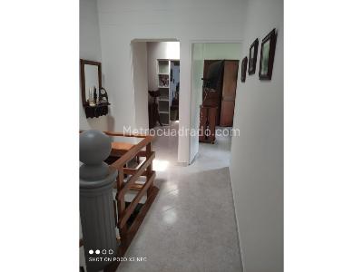 Casa de 3 alcobas en venta en Las Antillas, Envigado, 267 m² · foto 8 de 15