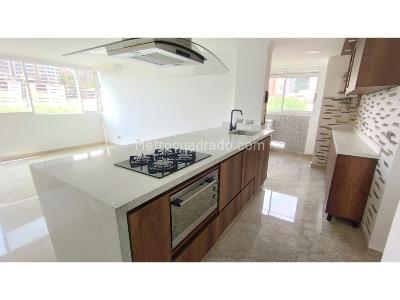 Apartamento de 3 alcobas en venta en San Lucas, Medellín, 114 m² · foto 2 de 20