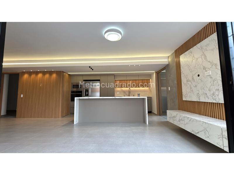 Piso – Medellín - Más