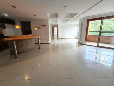 Apartamento de 2 alcobas en venta en Las Lomitas, Sabaneta, 125 m² · foto 12 de 20