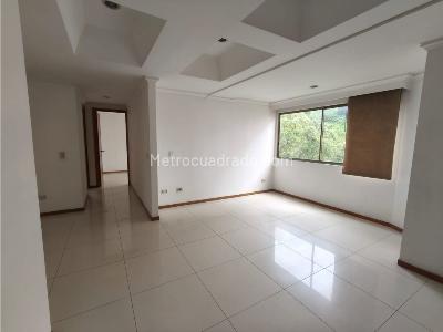 Apartamento de 2 alcobas en venta en Las Lomitas, Sabaneta, 125 m² · foto 13 de 20