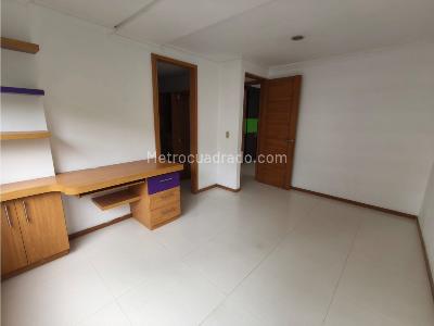 Apartamento de 2 alcobas en venta en Las Lomitas, Sabaneta, 125 m² · foto 17 de 20