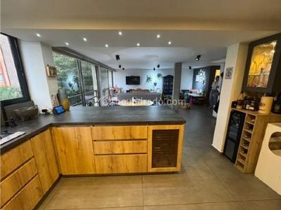 Casa de 4 alcobas en venta en El Tesoro, Medellín, 248 m² · foto 5 de 20
