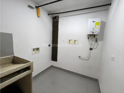 Apartamento de 3 alcobas en venta en Las Lomitas, Sabaneta, 111 m² · foto 4 de 20