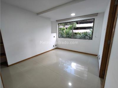 Apartamento de 3 alcobas en venta en Las Lomitas, Sabaneta, 111 m² · foto 18 de 20
