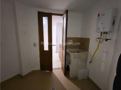 Apartamento de 3 alcobas en venta en Las Lomitas, Sabaneta, 98 m² · foto 3 de 20