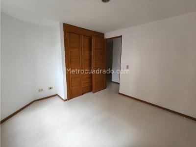 Apartamento de 3 alcobas en venta en Las Lomitas, Sabaneta, 98 m² · foto 15 de 20